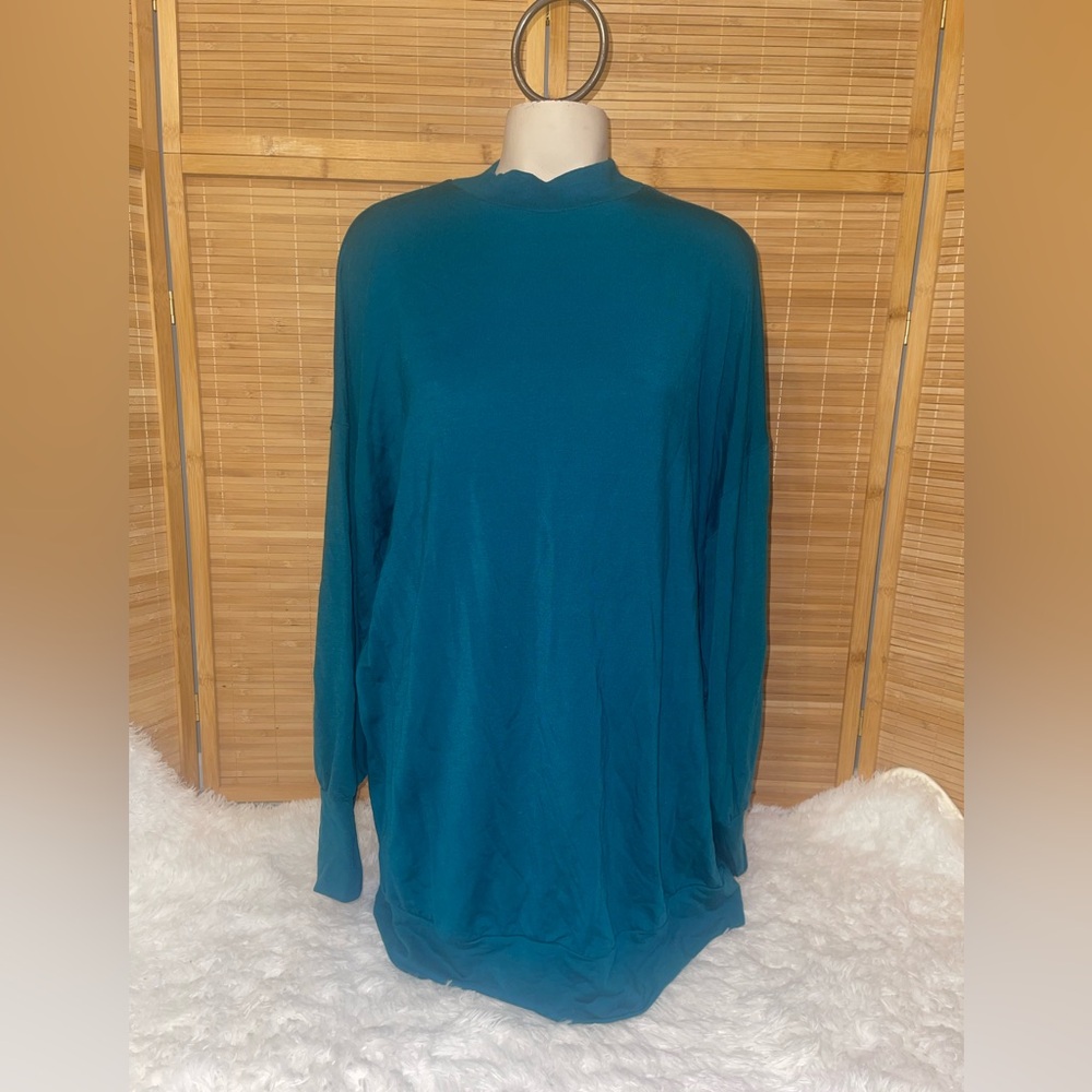 Fabletics Jody Mock Neck Pullover Sz Medium Teal Long Sleeve Oversized top shirt